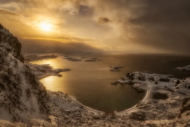 Snowlight Shore